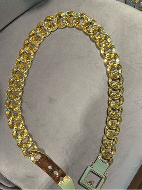 B-Low the Belt Gold Chunky Chain Belt
